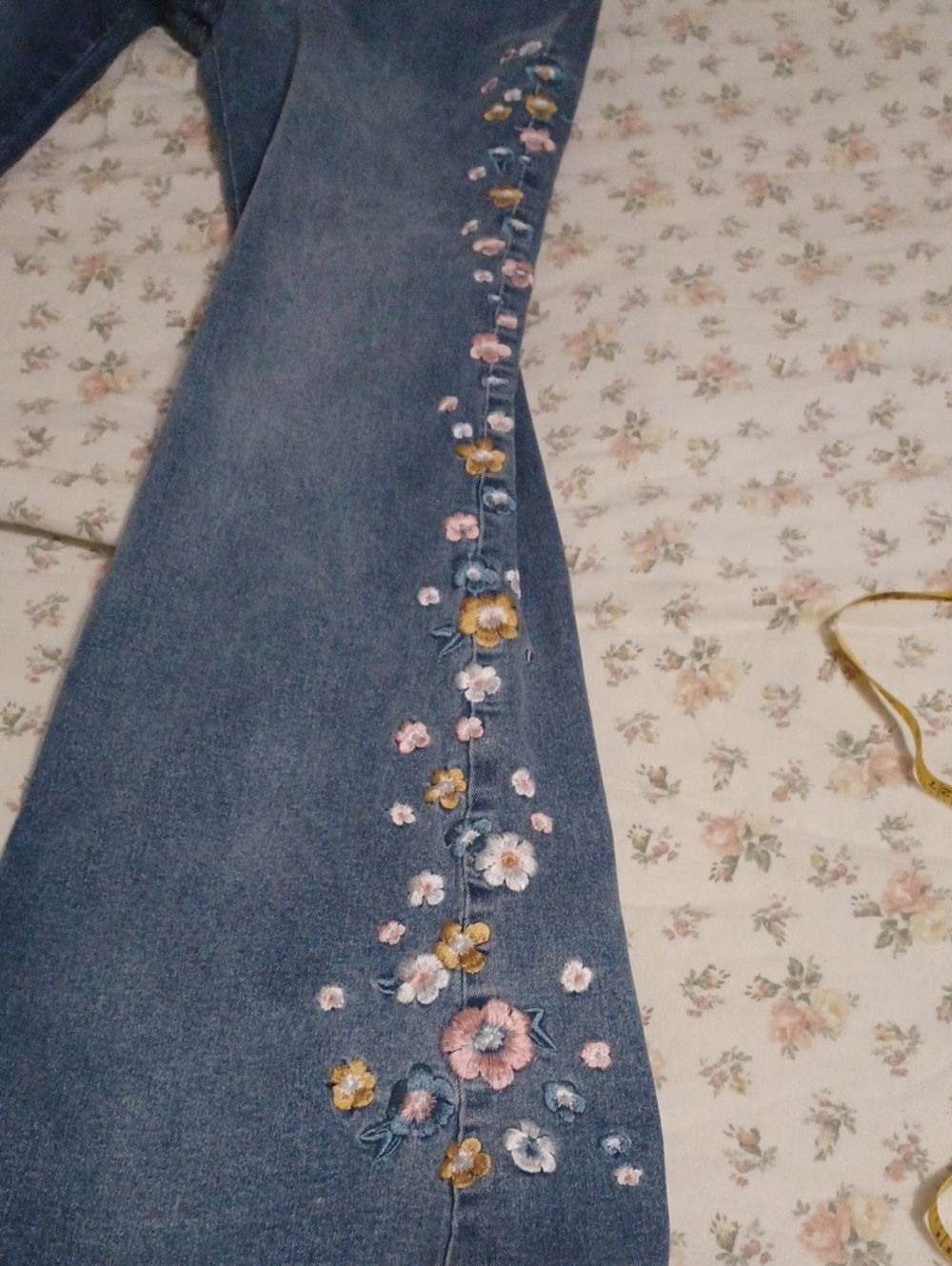 Bamboo Women’s Blue Embroidered Flare Jeans With Floral Side Details Size 13 - Picture 2 of 14